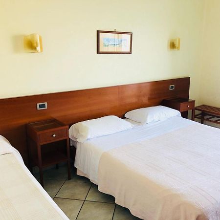 Hotel Elisabetta Castellammare di Stabia Bagian luar foto
